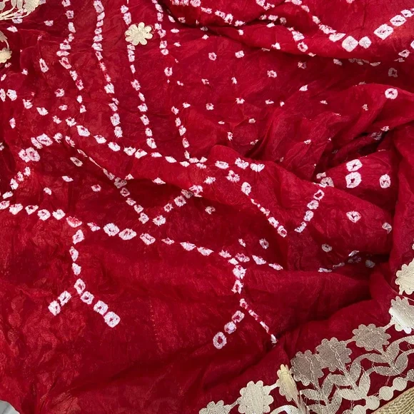 Red Bandhej Dupatta - Picture 2 of 2